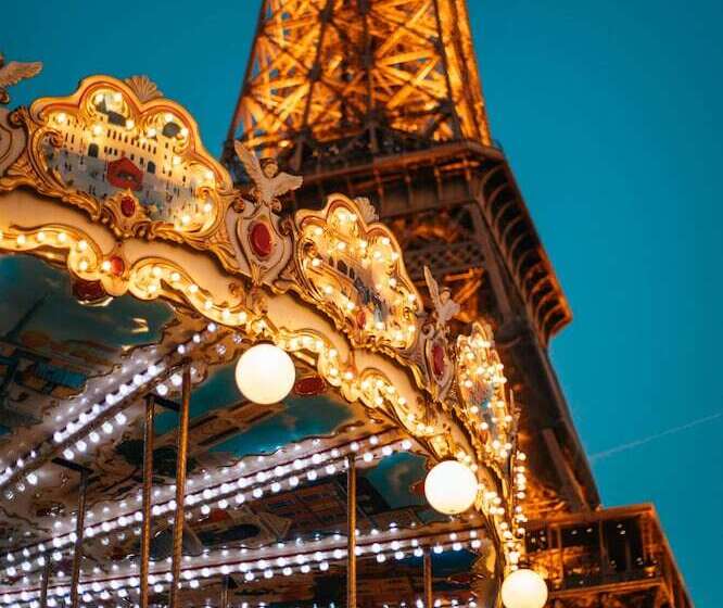 ホテル Hôtel Vernet Champs Elysées Paris