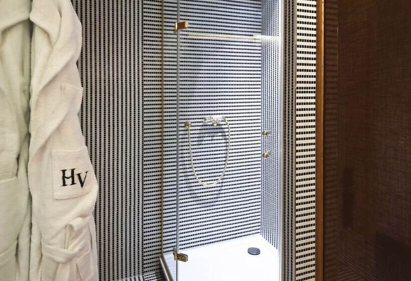 ホテル Hôtel Vernet Champs Elysées Paris