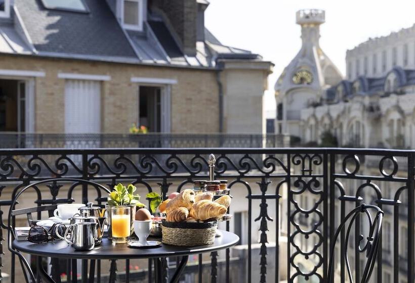 ホテル Victoria Palace