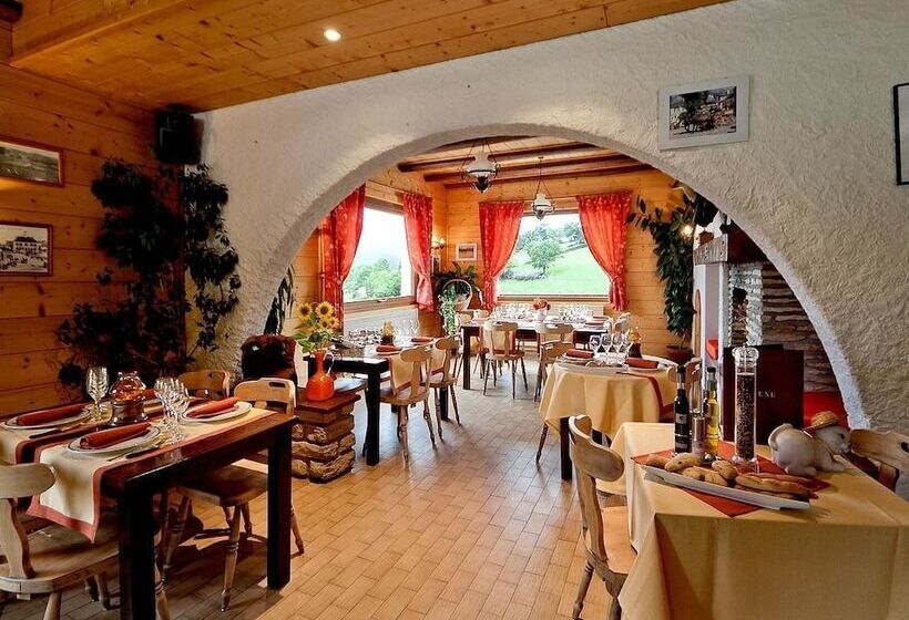 Logis Hotel Les Playes