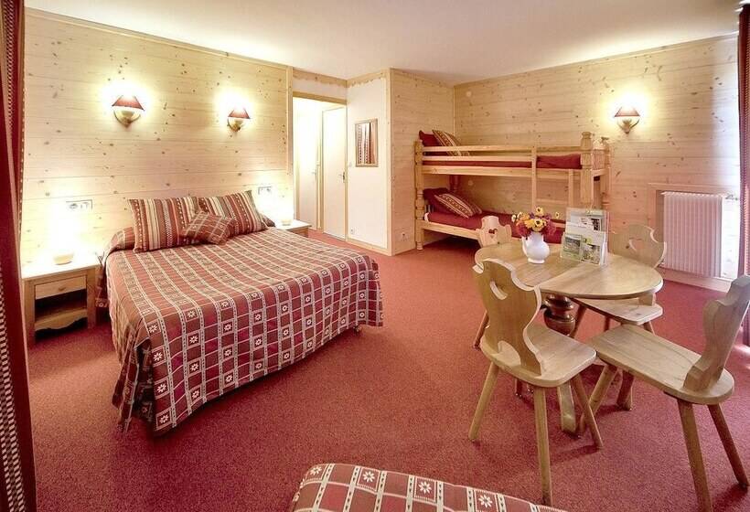 Logis Hotel Les Playes