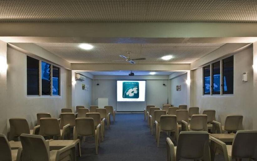 모텔 Nadi Bay Resort