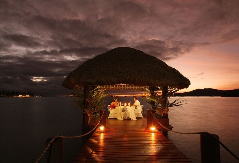 Musket Cove Island Resort