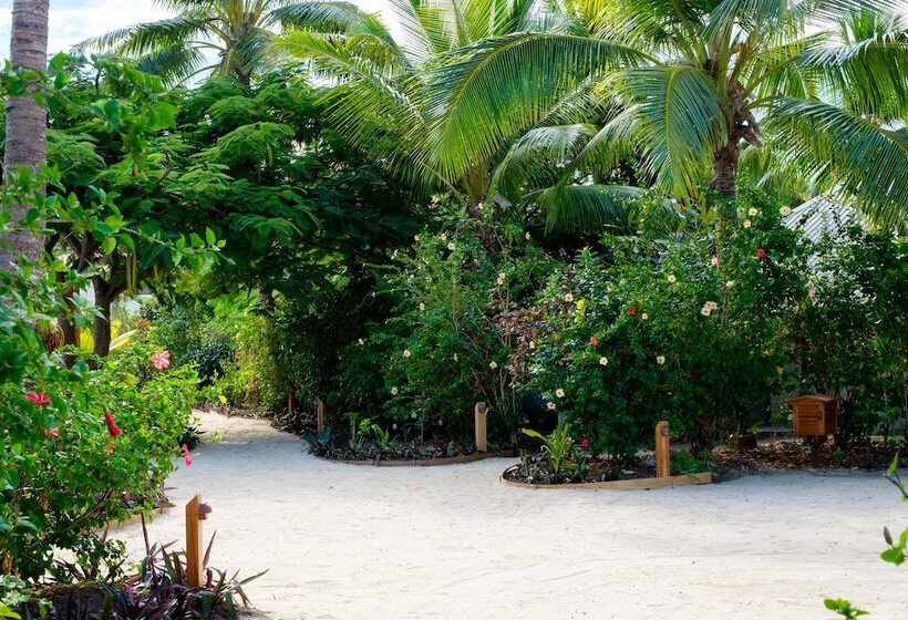 Musket Cove Island Resort