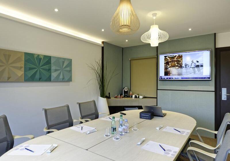 Novotel Avignon Nord