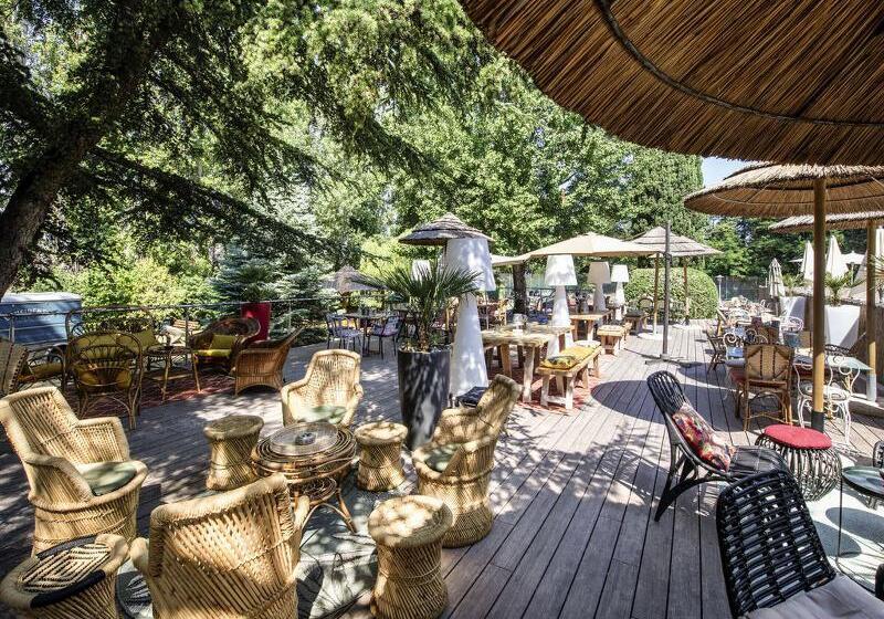 Novotel Avignon Nord