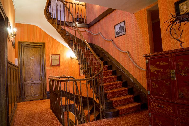 레지던스 Hôtel The Originals Résidence De Rohan