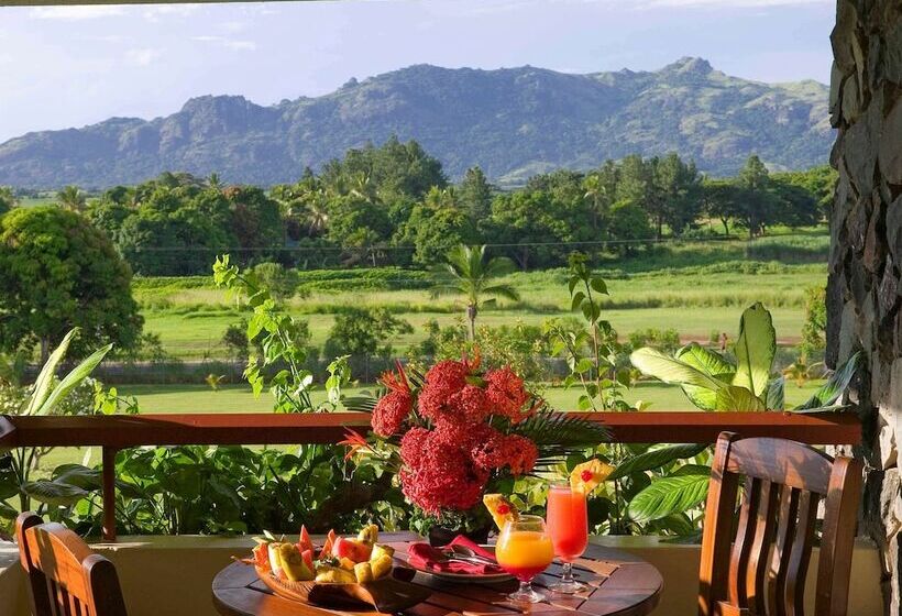 منتجع Novotel Nadi