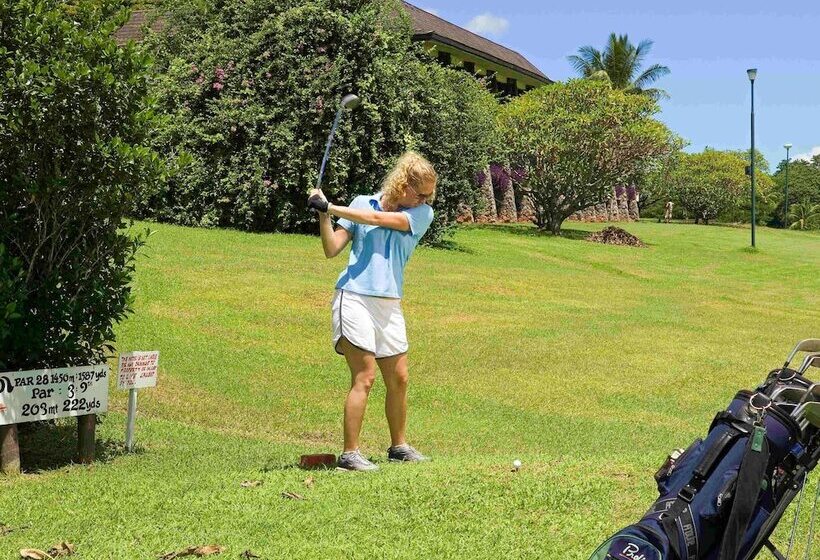 منتجع Novotel Nadi