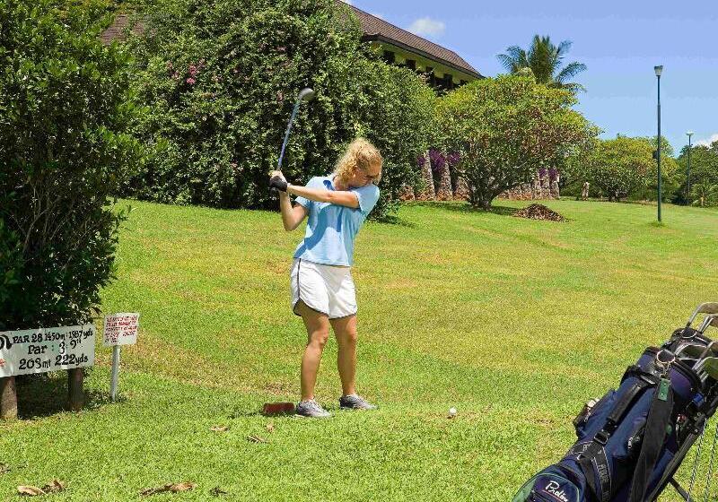 منتجع Novotel Nadi