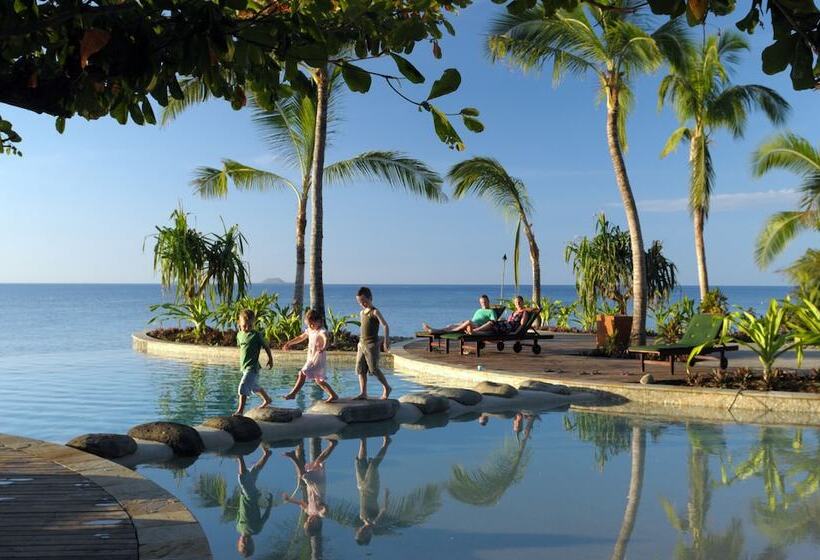 Nakelo Treasure Island Resort & Spa