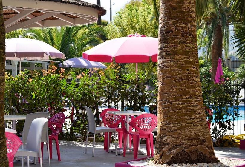 Servotel Castagniers