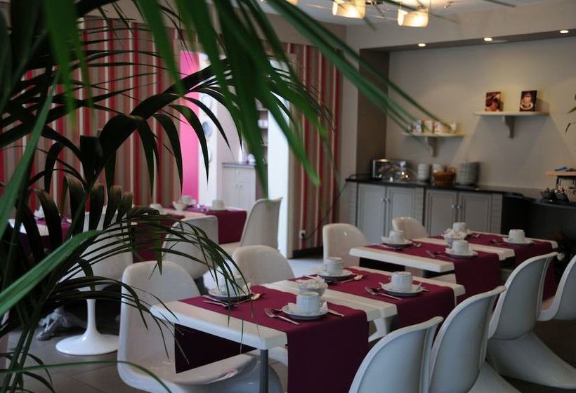 Servotel Castagniers