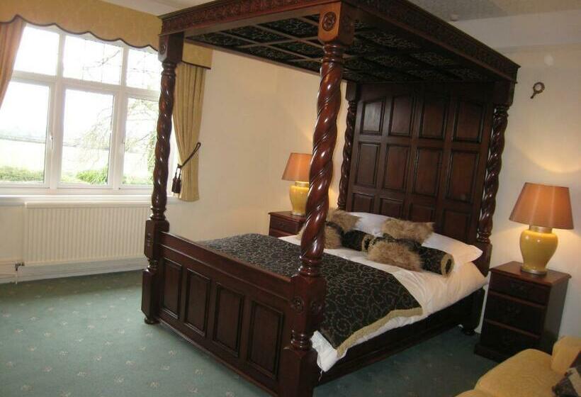 Ashleigh House   Hot Tub, Snooker Table, Sleeps 24