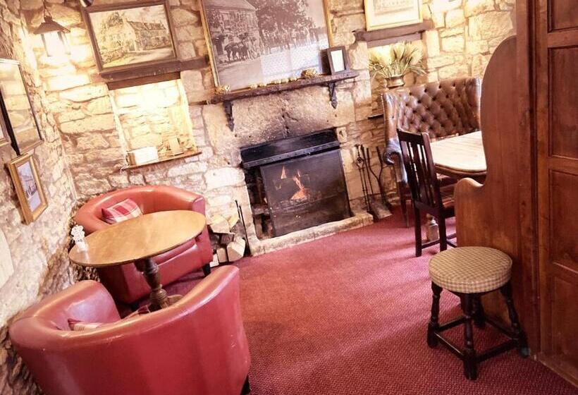 مبيت وإفطار Inn For All Seasons