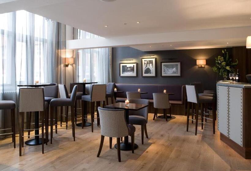 Castle Hotel & Apartments