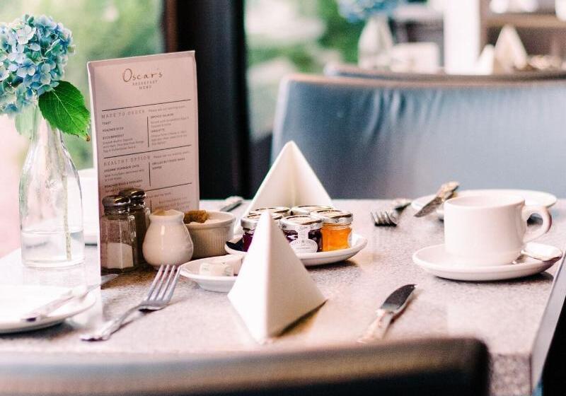 فندق Abbey House