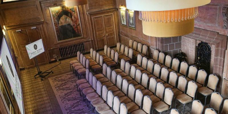 فندق Abbey House