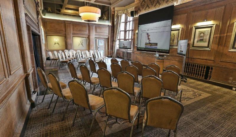 فندق Abbey House