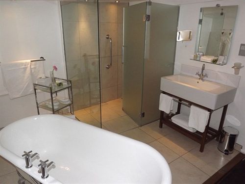 ホテル Abode Exeter