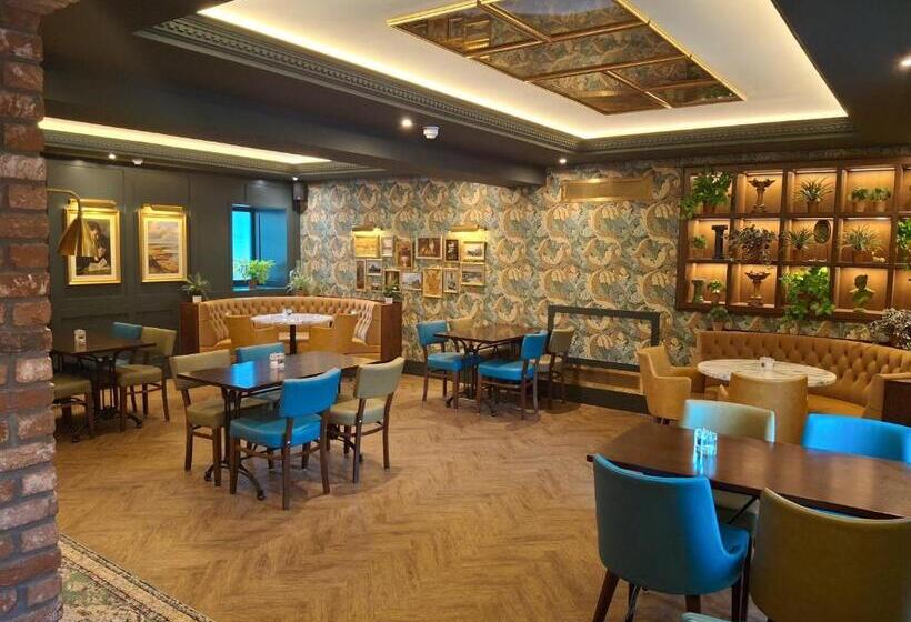 בית מלון כפרי Adamson