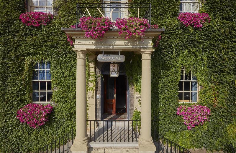 فندق Angel