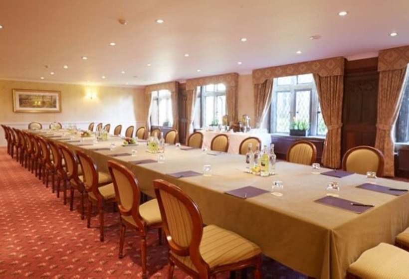 ホテル Ashdown Park