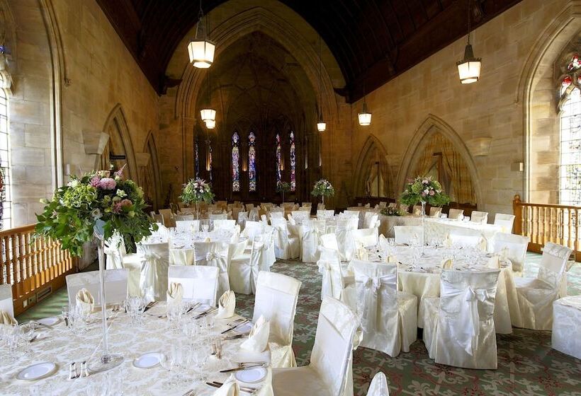 ホテル Ashdown Park