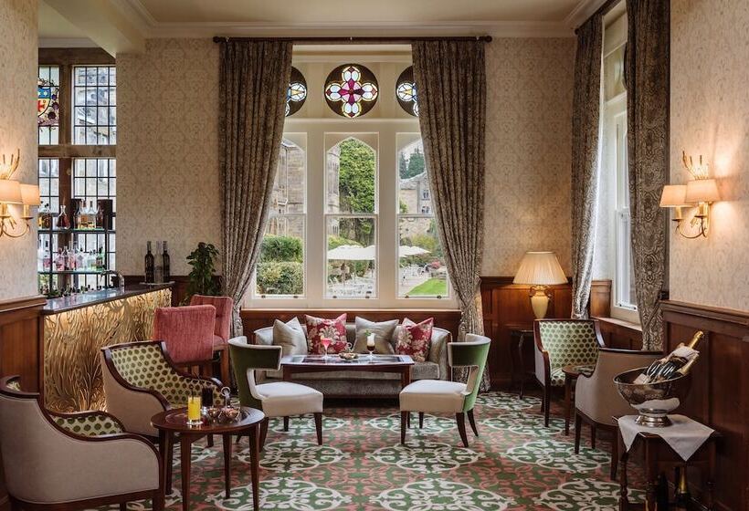 ホテル Ashdown Park