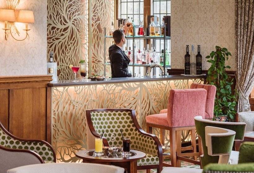 ホテル Ashdown Park