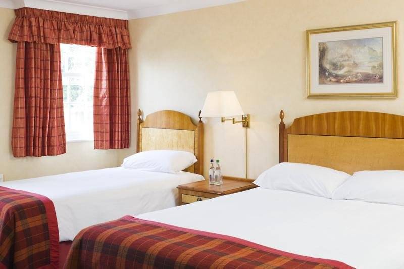 Отель Avisford Park