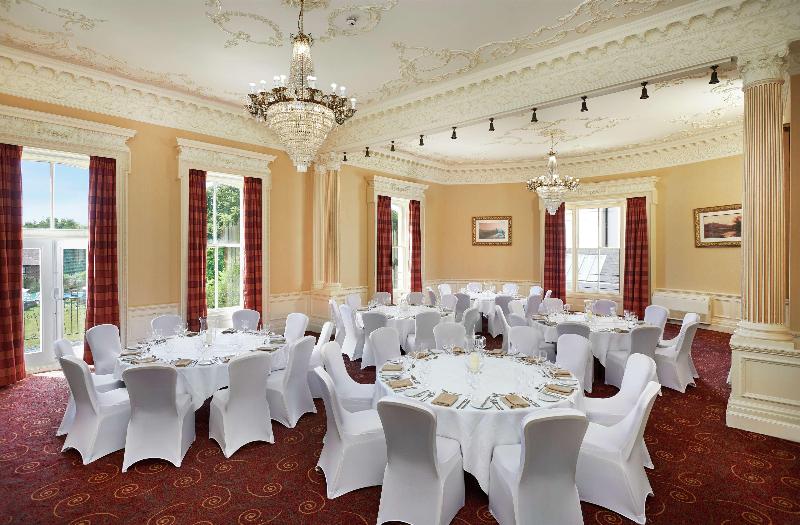 Отель Avisford Park