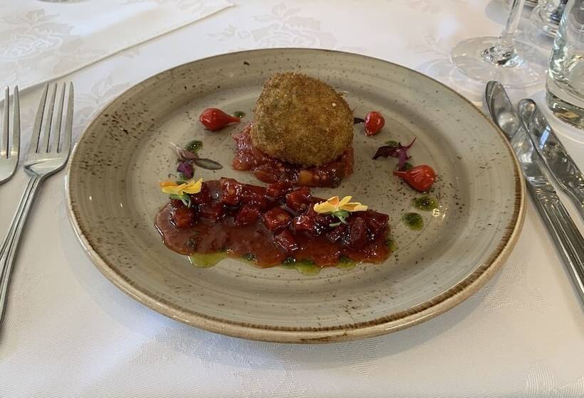 Отель Avisford Park