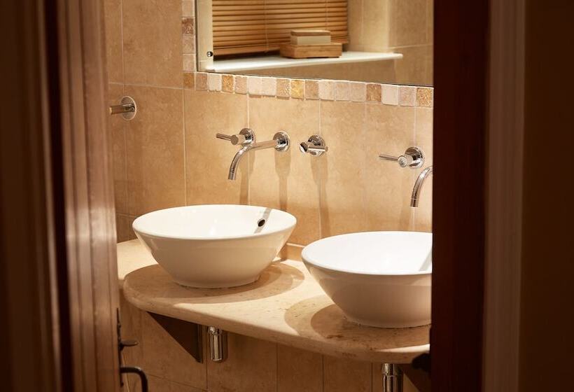 Bailiffscourt Hotel & Spa