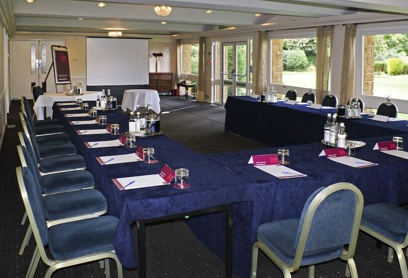 בית מלון כפרי Whately Hall