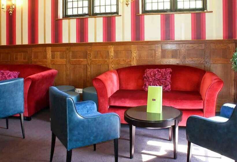 בית מלון כפרי Whately Hall