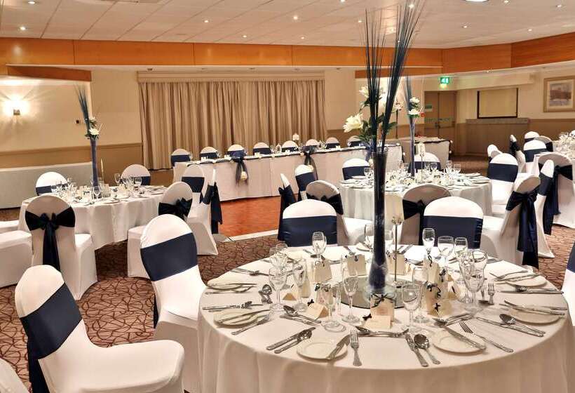 ホテル Cresta Court