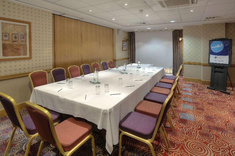 ホテル Cresta Court