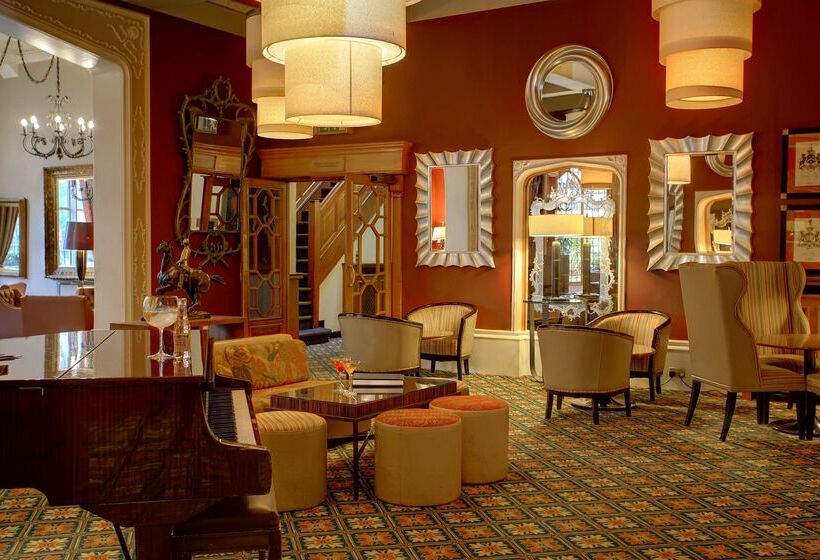 בית מלון כפרי Best Western Plough And Harrow