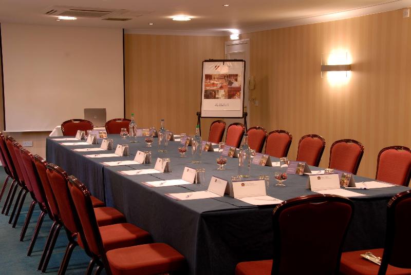 בית מלון כפרי Best Western Plus Dunfermline Crossford Keavil House