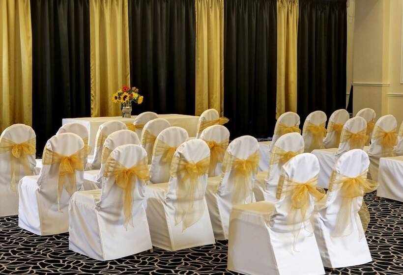 فندق Best Western Rockingham Forest