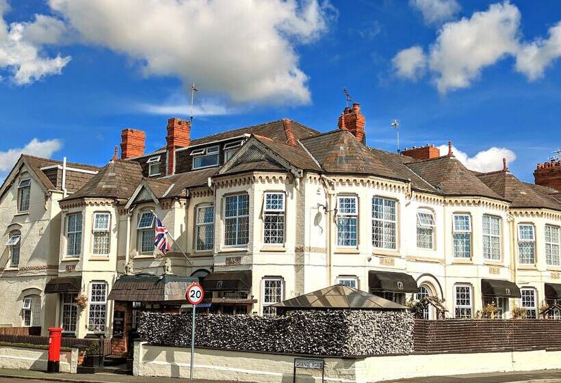 Brookside Hotel & Restaurant ,suitable For Solo Travelers, Couples, Families, Groups Education Trips