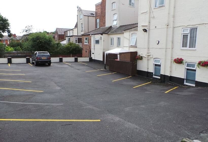 Brookside Hotel & Restaurant ,suitable For Solo Travelers, Couples, Families, Groups Education Trips