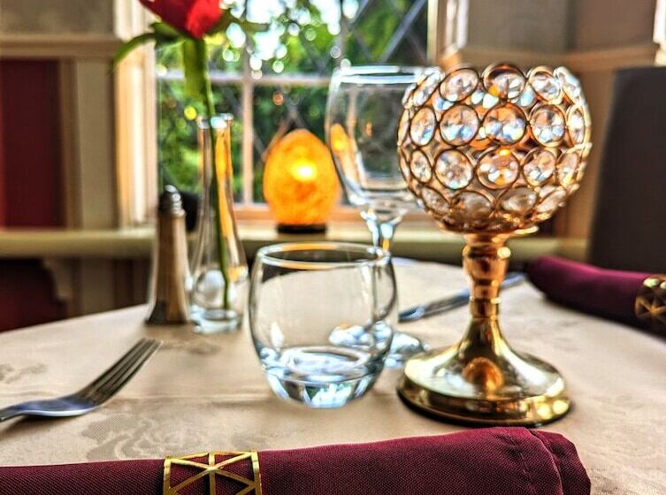 Brookside Hotel & Restaurant ,suitable For Solo Travelers, Couples, Families, Groups Education Trips