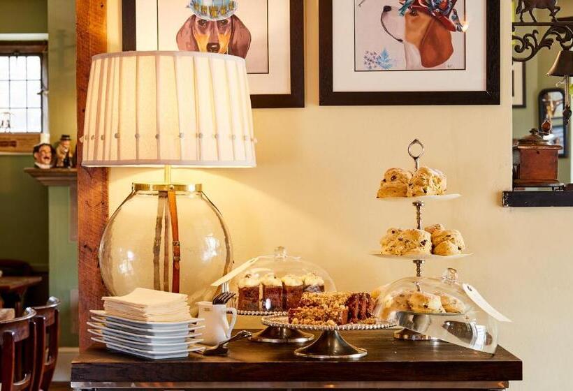 فندق Burford House Bh