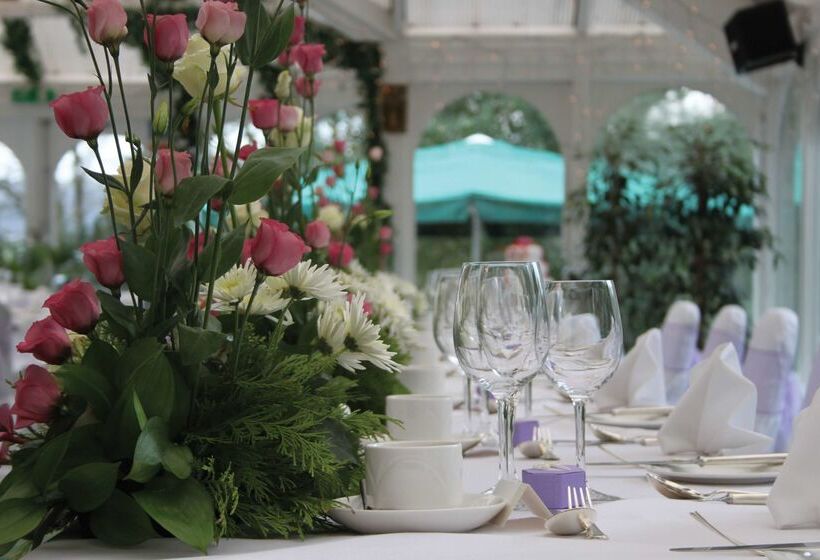 هتل B/w Plus Buxton Lee Wood