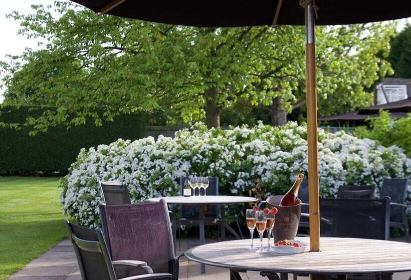 Cambridge Bar Hill Hotel, Bw Signature Collection