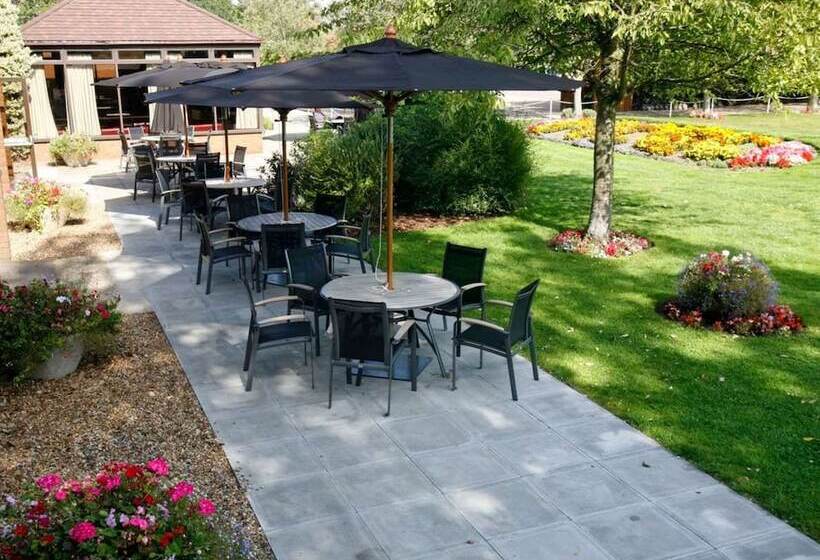 Cambridge Bar Hill Hotel, Bw Signature Collection