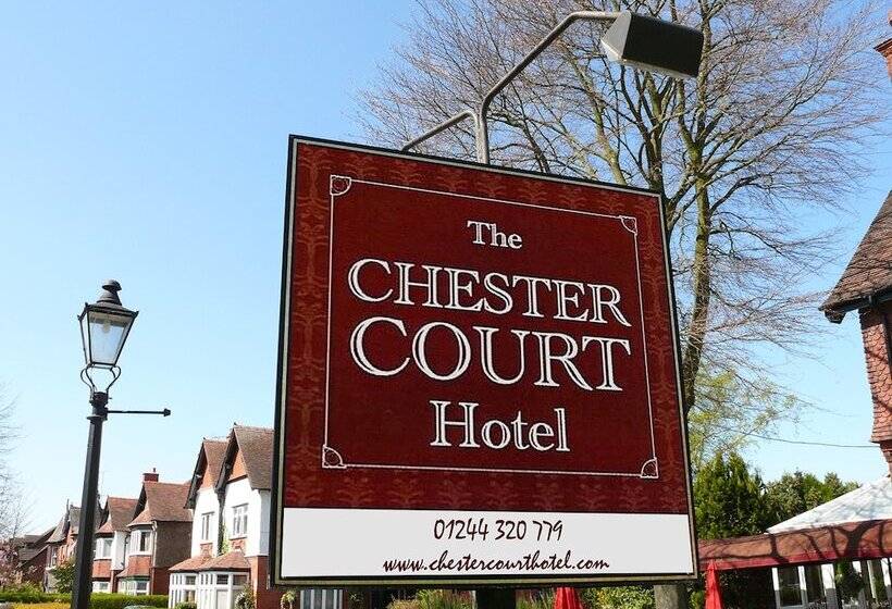 Отель The Chester Court