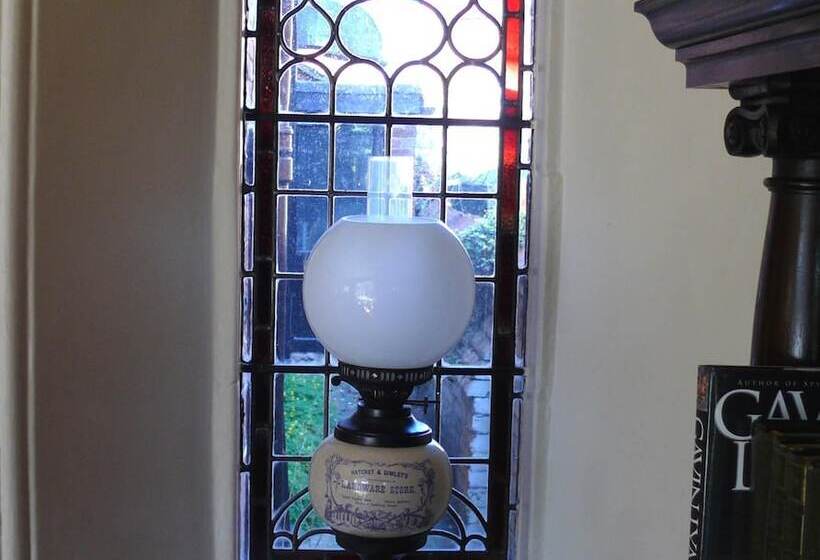 Отель The Chester Court